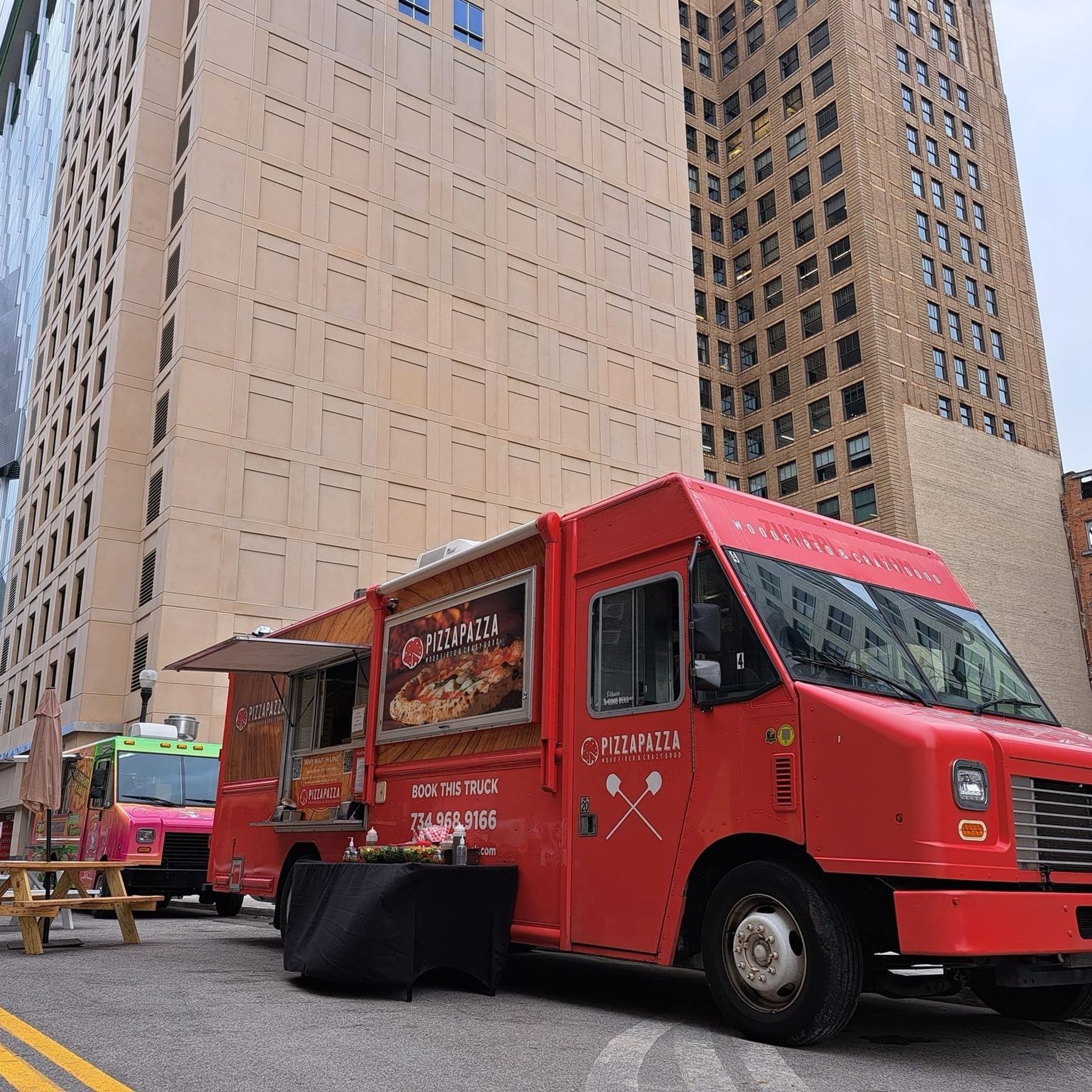 About PizzaPazza Truck