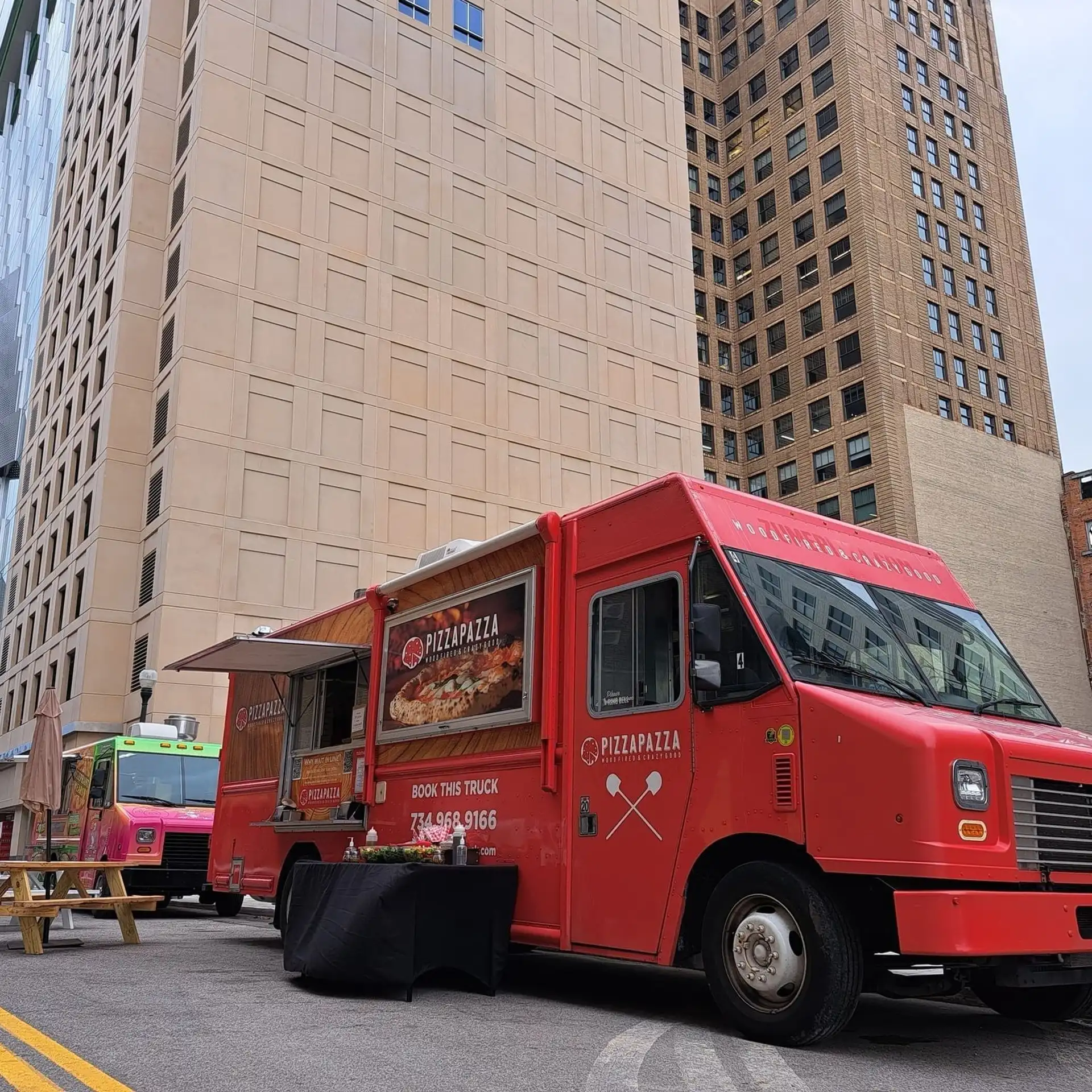 About PizzaPazza Truck
